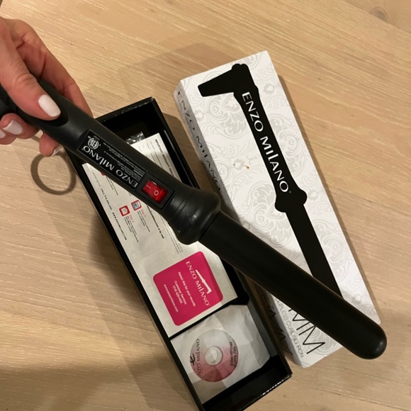Enzo Milano 25MM curling iron - Picture 3 of 5